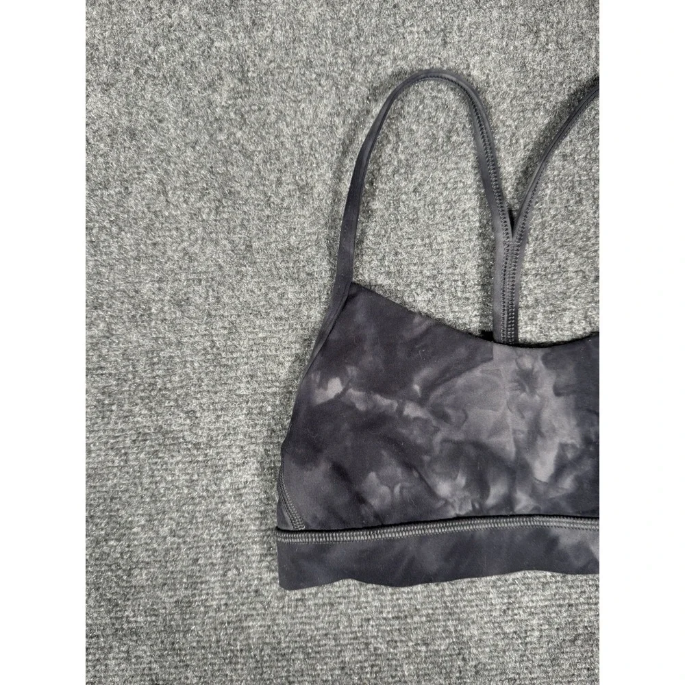 Lululemon Flow Y Bra Nulu Womens 2 Gray Racerback Sport Bra Yoga‎ Gym B/C Cup